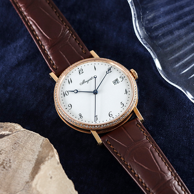 伝統と進化する時計製造技術の融合 【BREGUET ブレゲ クラシック
