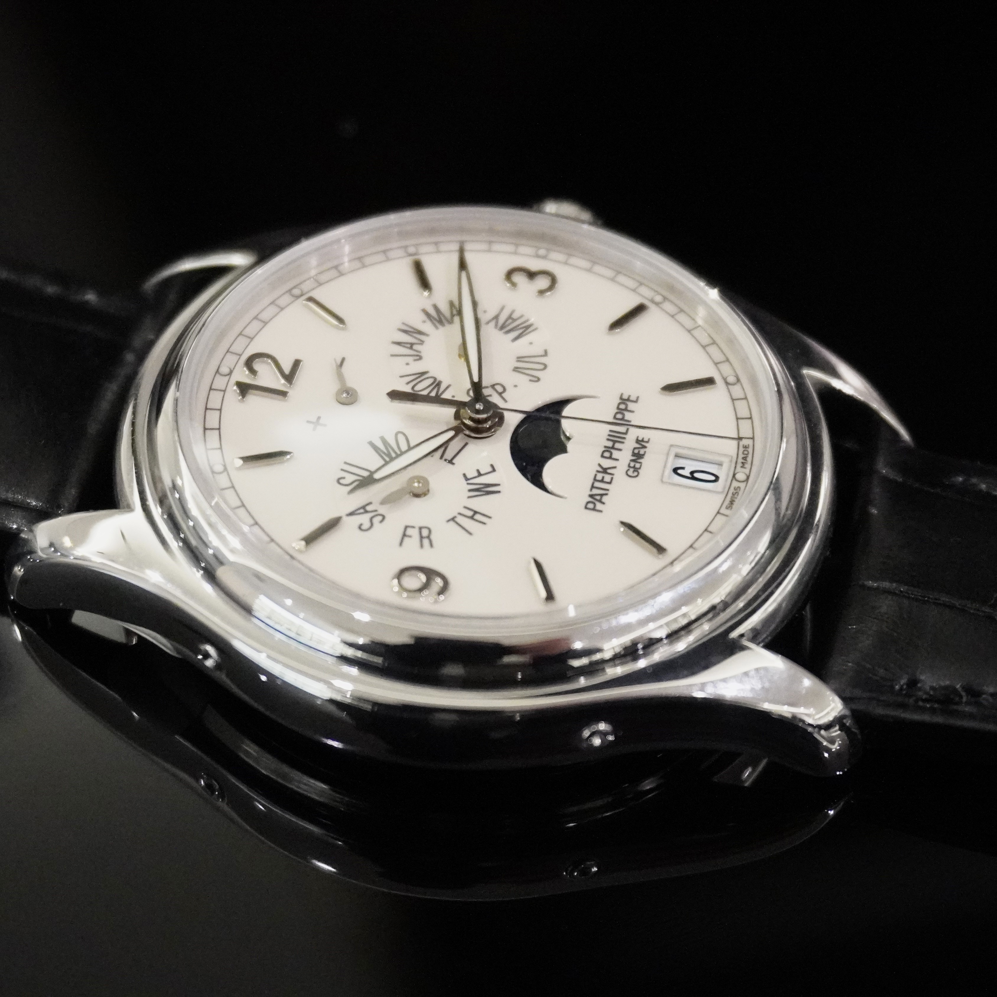 パテック・フィリップ 5146G】アニュアルカレンダーの魅力と特徴を徹底