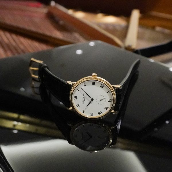 【50代で選びたい】原点にして頂点、PATEK PHILIPPE カラトラバの魅力とは