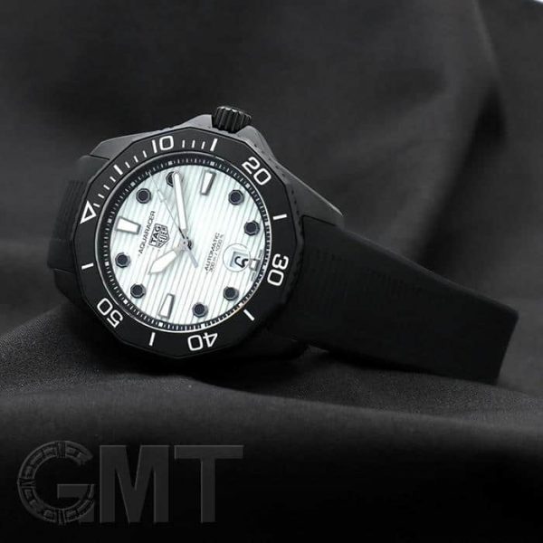 TAG HEUER タグ・ホイヤー アクアレーサー プロフェッショナル300 ナイトダイバー WBP201D.FT6197