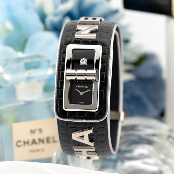 CHANEL シャネル コード ココ ウォンテッド ドゥ シャネル H6947