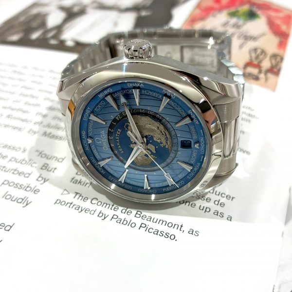【OMEGA】旅にもビジネスにも頼れる相棒｜ワールドタイマー