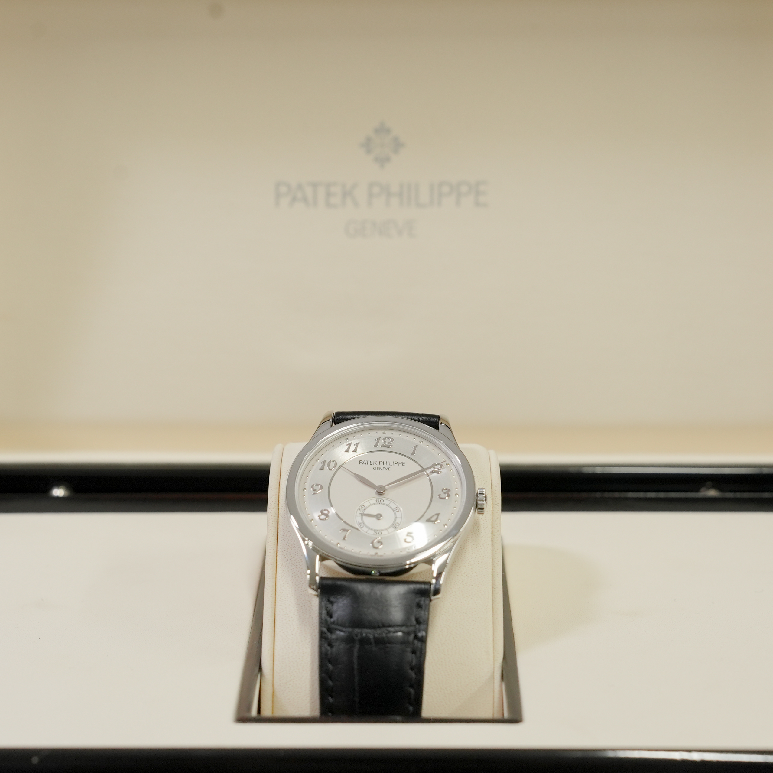 カラトラバ 5196P-001が入荷│パテック フィリップが体現するドレス