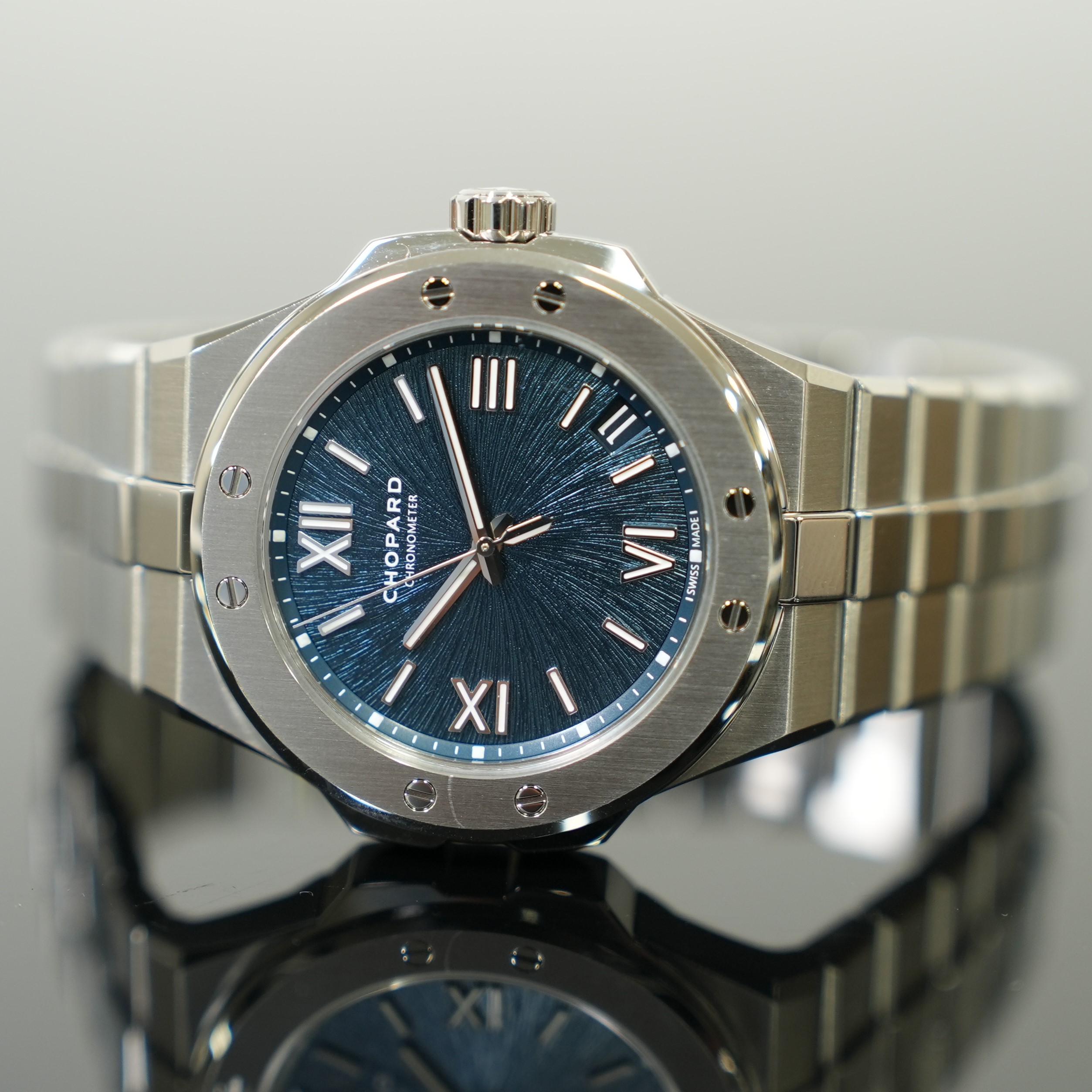 その人となりを語る時計｜ラグジュアリースポーツ「ラグスポ」とは