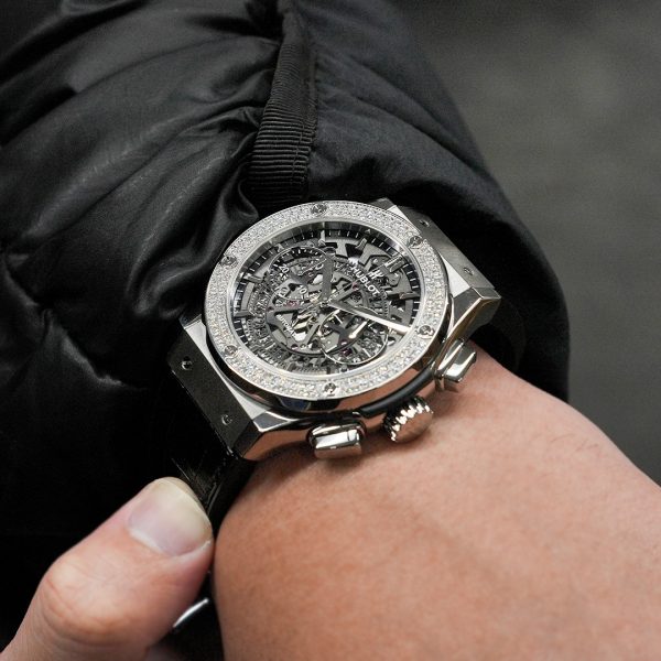 冬の装いを格上げする、HUBLOTのラグジュアリーな存在感