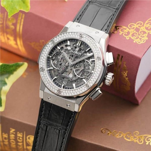 HUBLOT ウブロ クラシック フュージョン アエロフュージョン クロノグラフ チタニウム ダイヤモンド 525.NX.0170.LR.1104