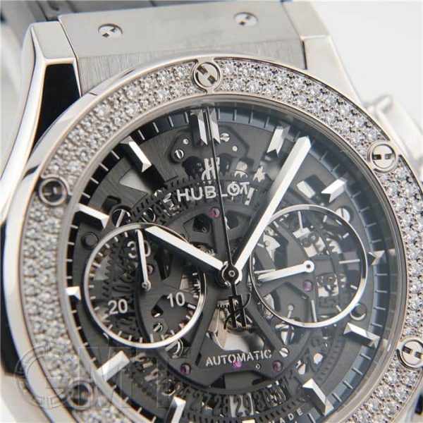 HUBLOT ウブロ クラシック フュージョン アエロフュージョン クロノグラフ チタニウム ダイヤモンド 525.NX.0170.LR.1104
