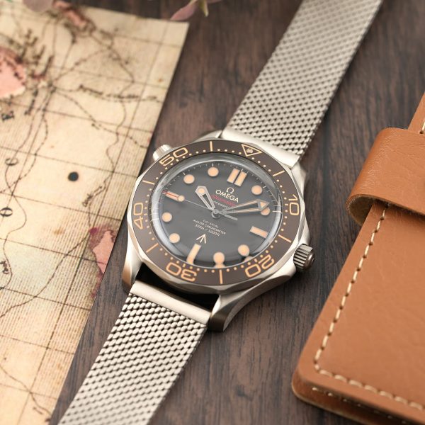 OMEGA オメガ シーマスター ダイバー300M マスタークロノメーター 007エディション 210.90.42.20.01.001