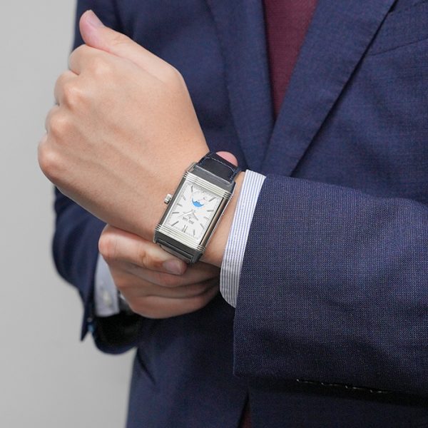 2026年の幕開け、装いに“意思”を宿す。【JAEGER LECOULTRE レベルソ】