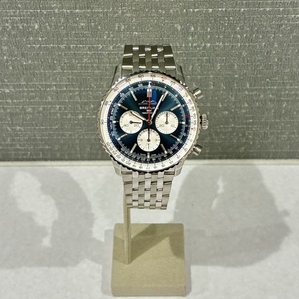 揺るぎないアイデンティティを纏う。プロフェッショナルのための「本物」の選択