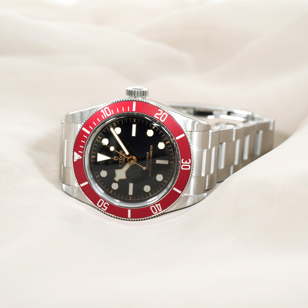 TUDOR 時計用空き箱/赤 レッド　チューダー純正箱のみ(時計無し) チューダー誕生100周年。2026年、アニバーサリーイヤーに期待が高まる