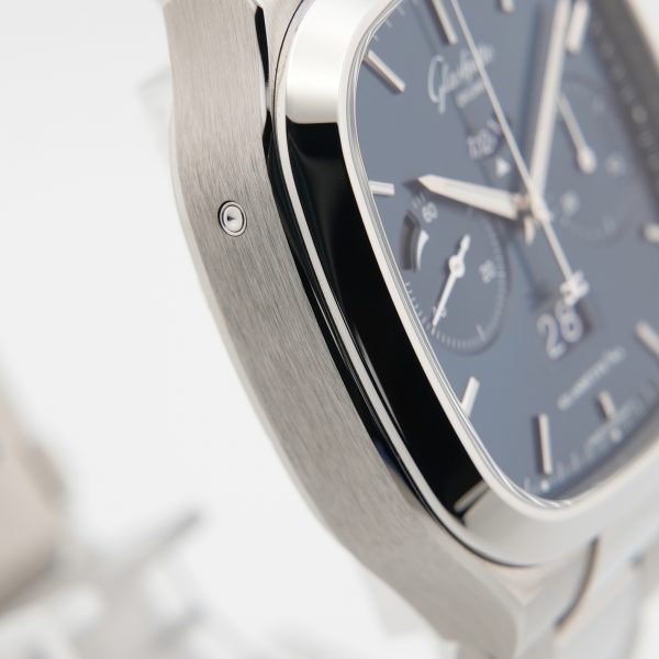 GLASHUTTE ORIGINAL グラスヒュッテ オリジナル セブンティーズ クロノグラフ パノラマデイト 1-37-02-08-02-70　