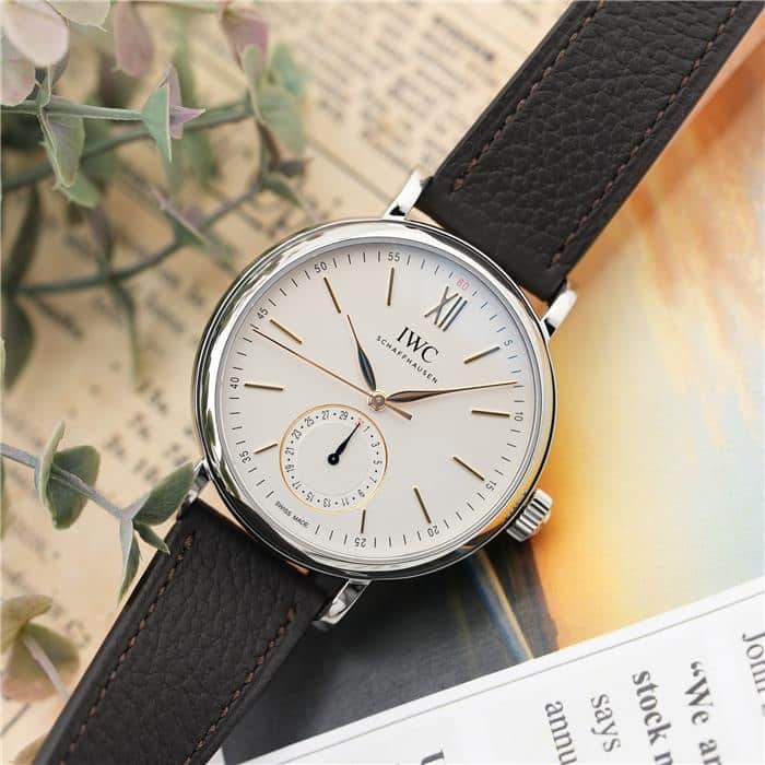 なぜ、働く大人は「IWC」に惹かれるのか│控えめな名品が放つ、確かな