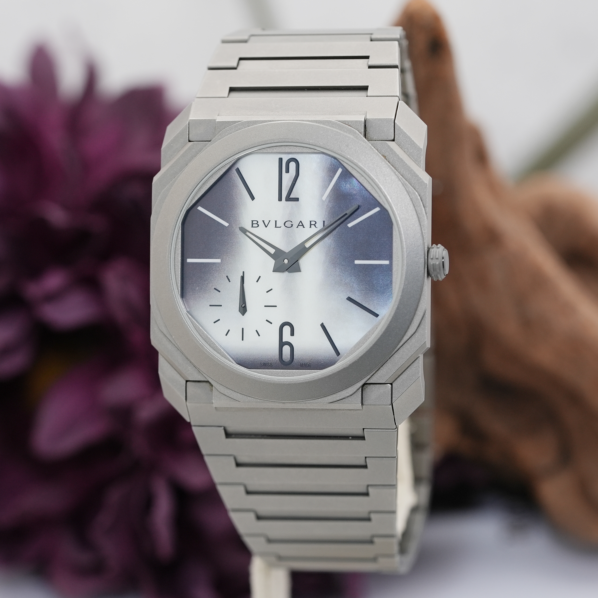 BVLGARI】世界限定30本。千住博氏の「滝」が息づくオクト フィニッシモ