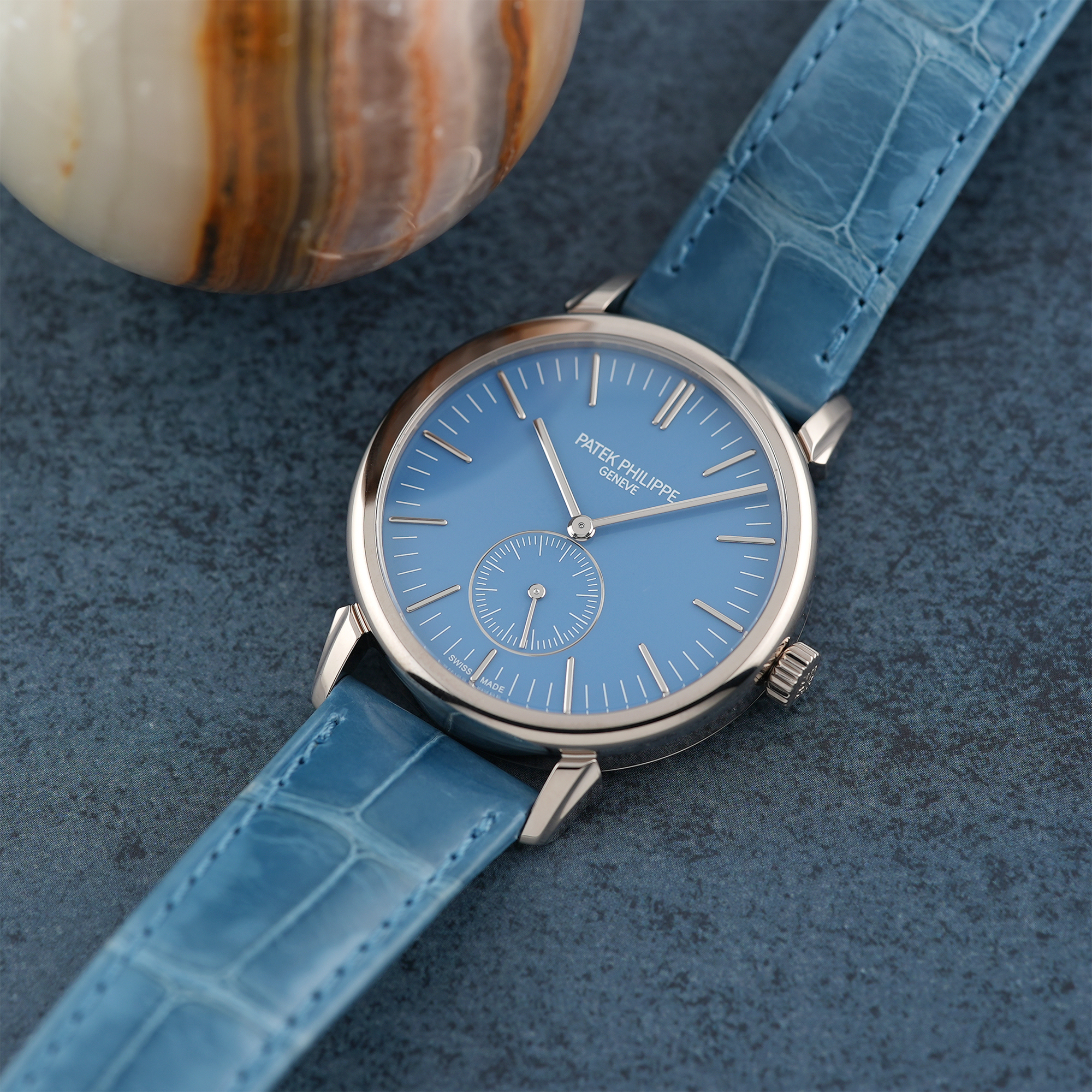カ*タ様 パテック フィリップ PATEK PHILIPPE レザーマニュアルケ PATEK PHILIPPE】歴史的エキシビションの記憶。特別なカラトラバをご