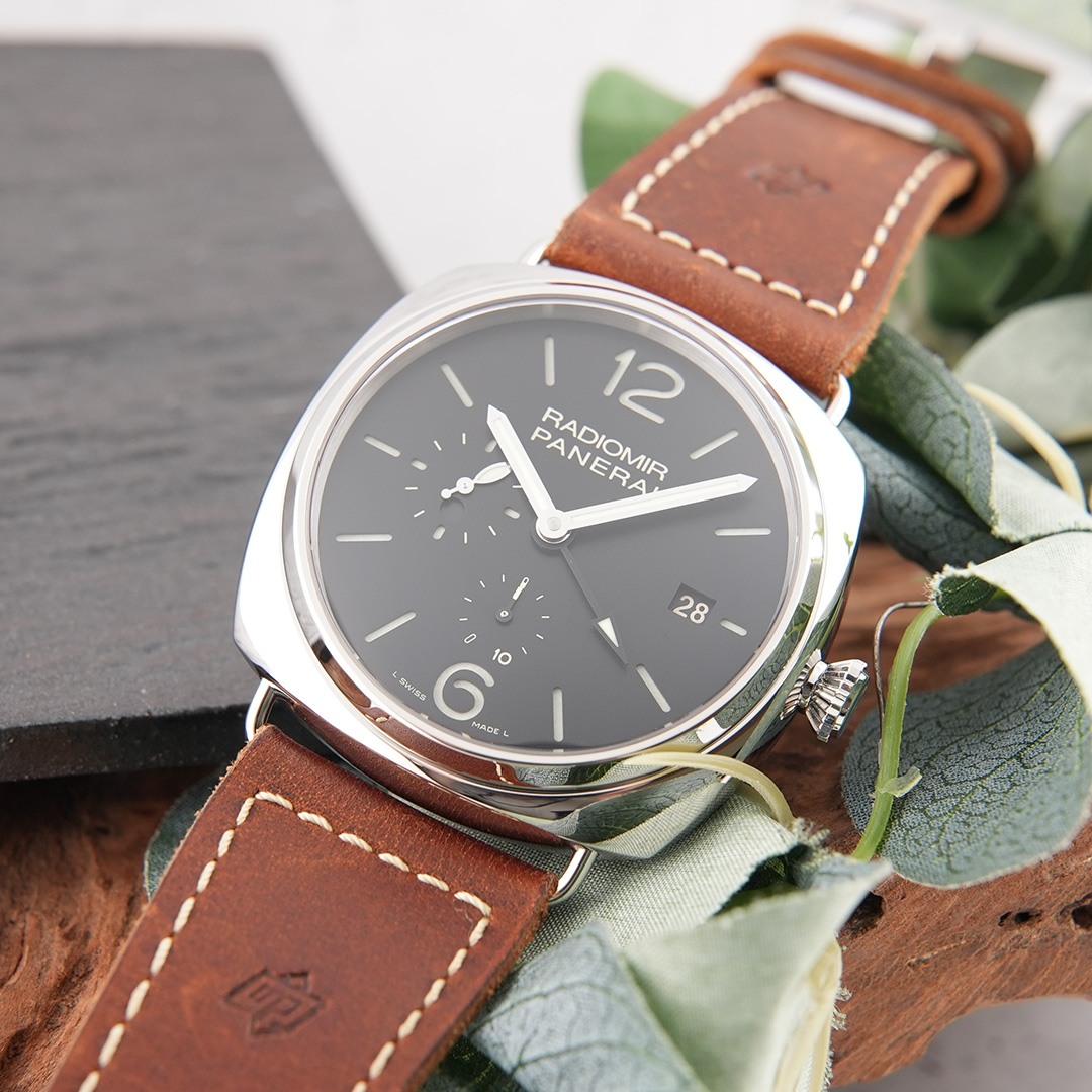 【パネライ】ラジオミール 10DAYS GMT PAM00323の魅力を徹底解説！10日間駆動の傑作タイムピース