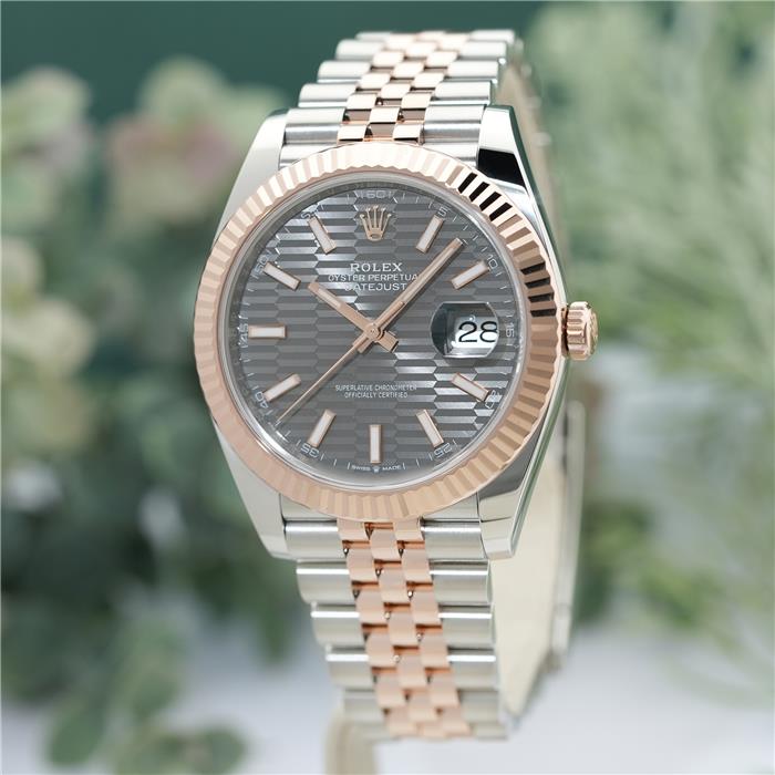 【ROLEX】秋の装いに映える、デイトジャスト 41 スレート フルーテッドモチーフ