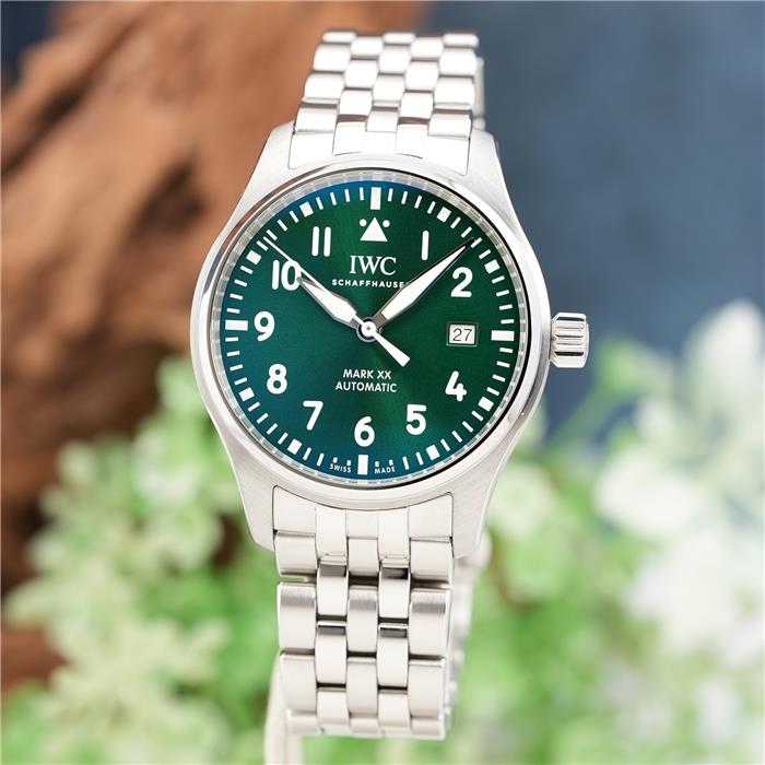 IWC インターナショナルウォッチカンパニー パイロットウォッチ マークXX グリーン IW328206