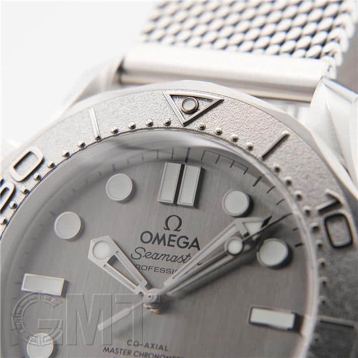 OMEGA オメガ シーマスター ダイバー300M マスタークロノメーター 210.30.42.20.06.002 グレー